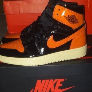 AIR JORDAN 1 RETRO HIGH OG SHATTERED